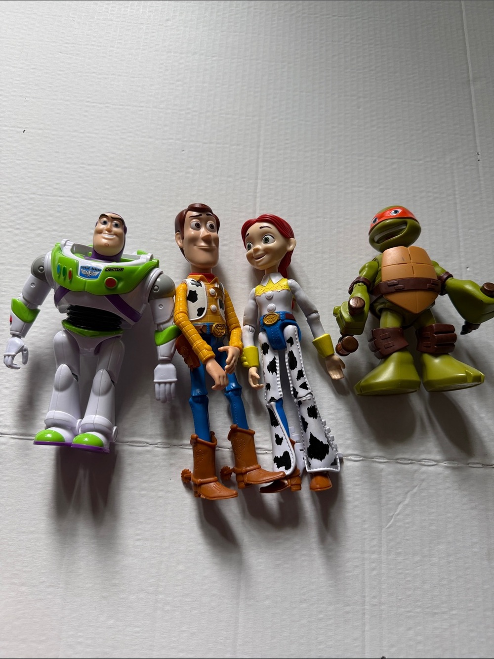 Disney Figures Set —Buzz Lightyear Woody Jessie and turtle